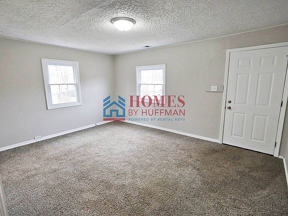 5th image of 3305 N Saint Joseph Ave