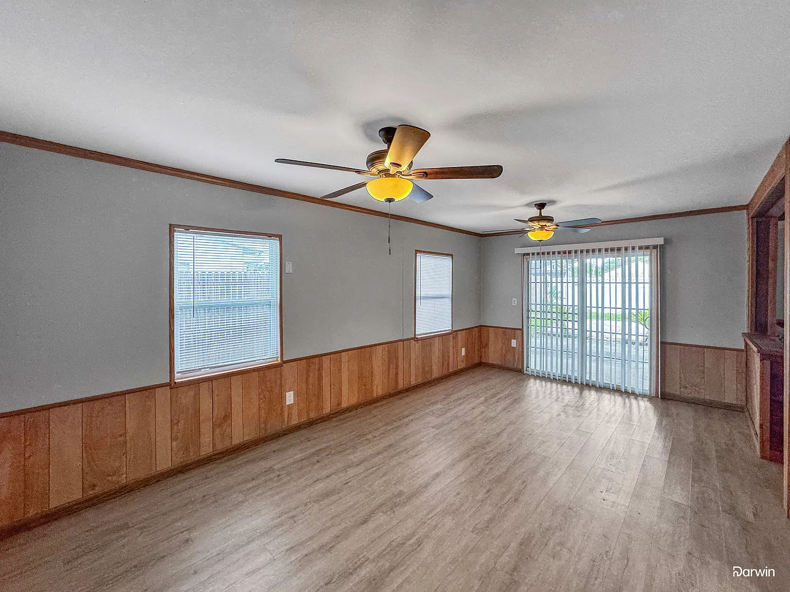 3 bed, 2.0 bath, 2049 sqft, $2,620 — Photo 3