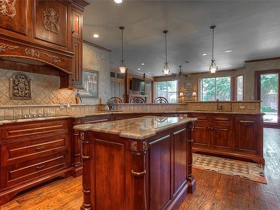 5th image of 6432 Elm Crest Ct