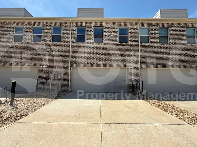 6242 Blythe Dr — Photo 14