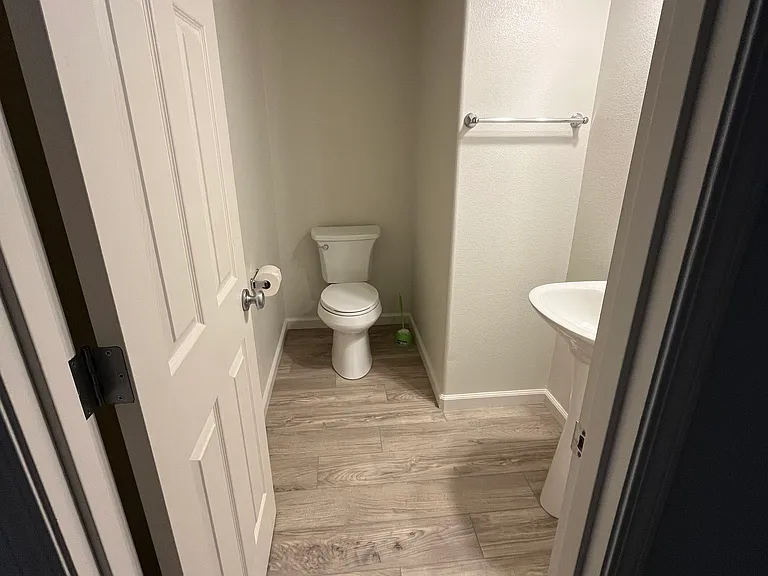 16605 NW Oak Crk #1 — Photo 23