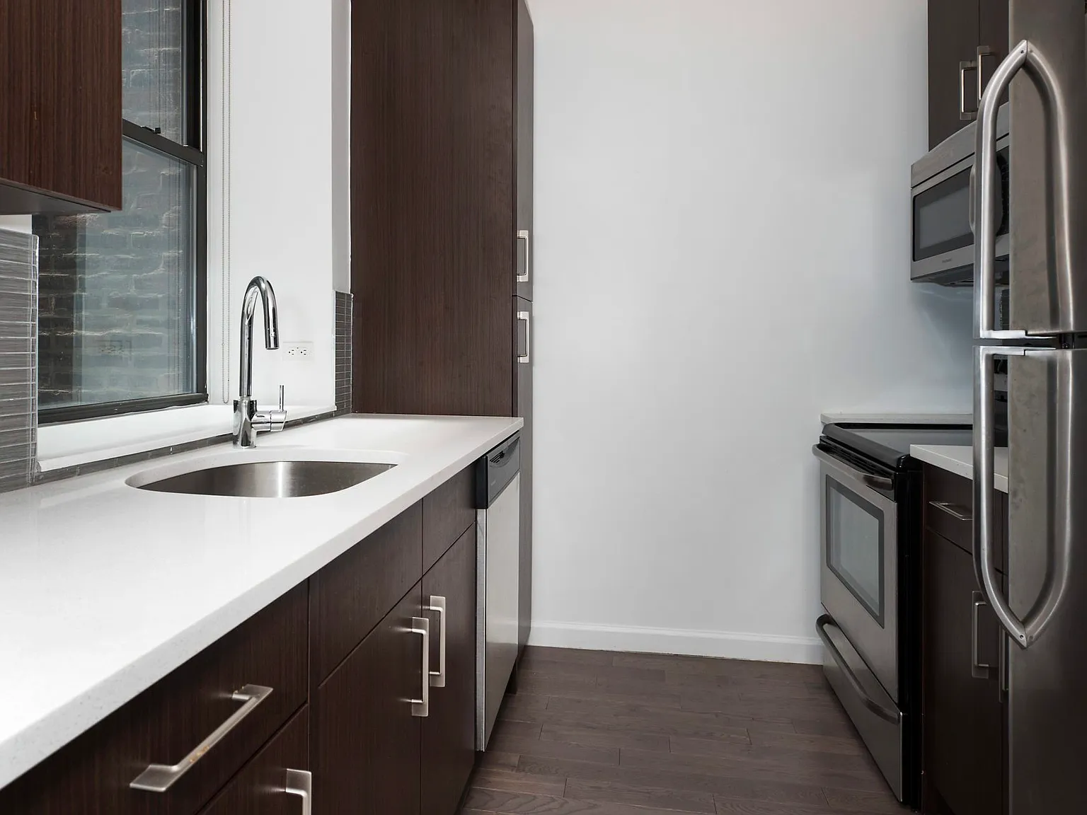 272 Manhattan Avenue — Photo 3