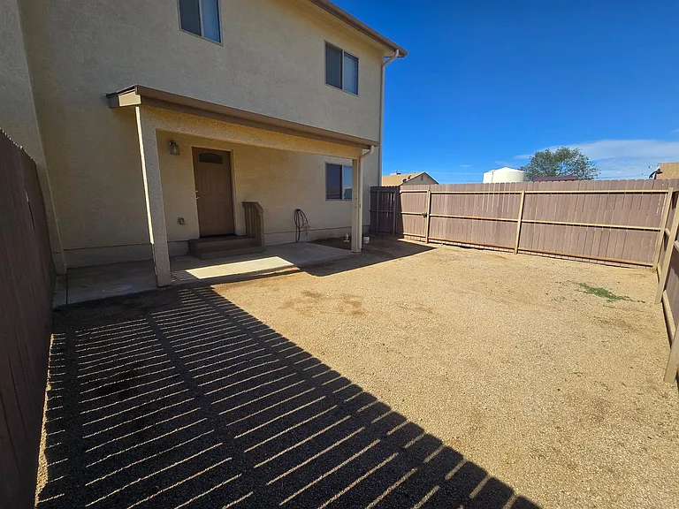 470 Serenity Ct #B — Photo 14