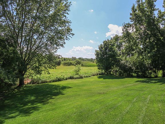 3rd image of 5832 Red Pine Blvd