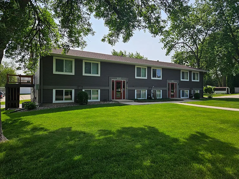 219 S Chambers Ave — Photo 15