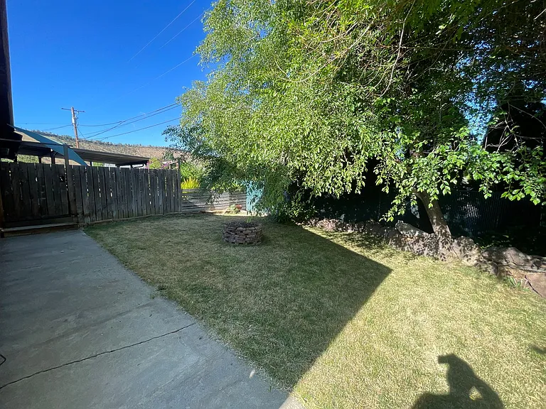 347 SW Ewen St — Photo 12