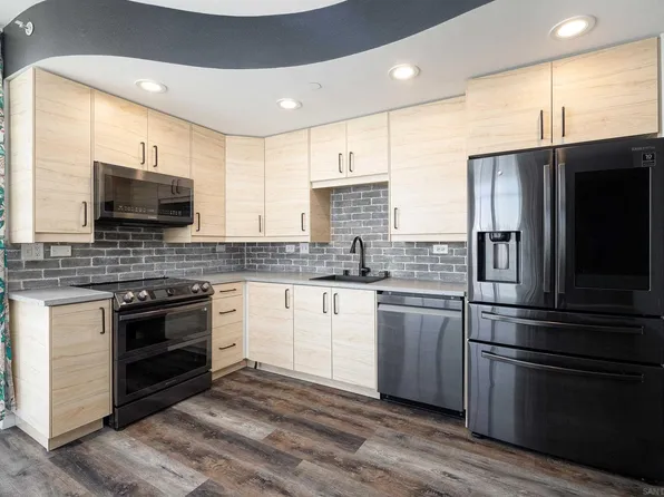 550 15th St Unit 705, San Diego, CA 92101