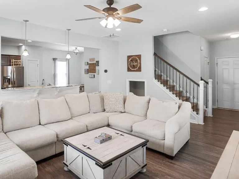 17 Keowee Ln — Photo 4