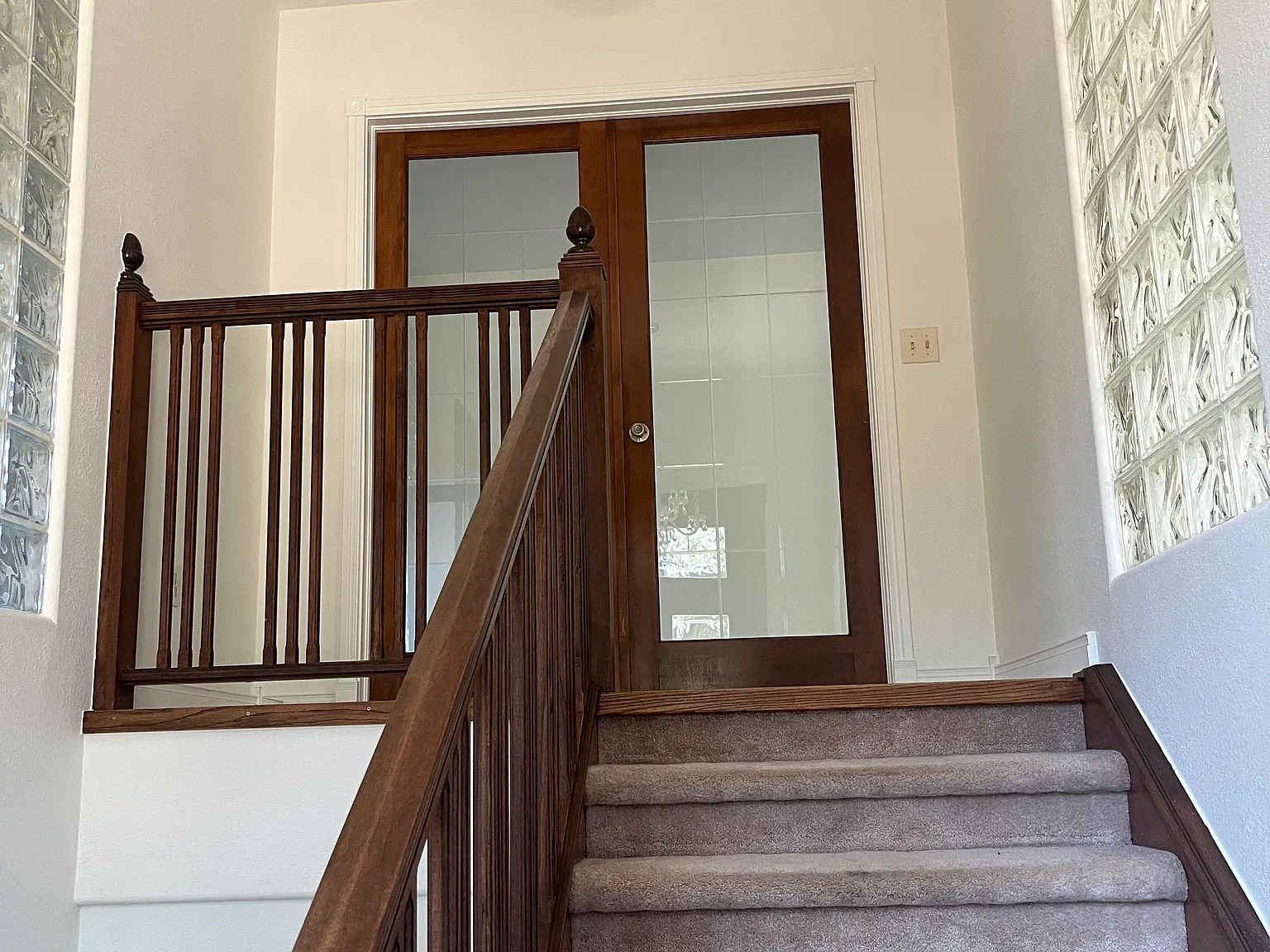 2 bed, 1900 sqft, $2,900 — Photo 3