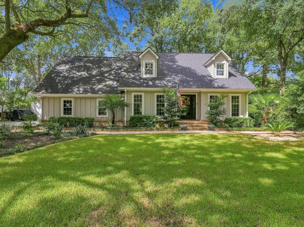 1391 Parkshore Dr, Charleston, SC 29407