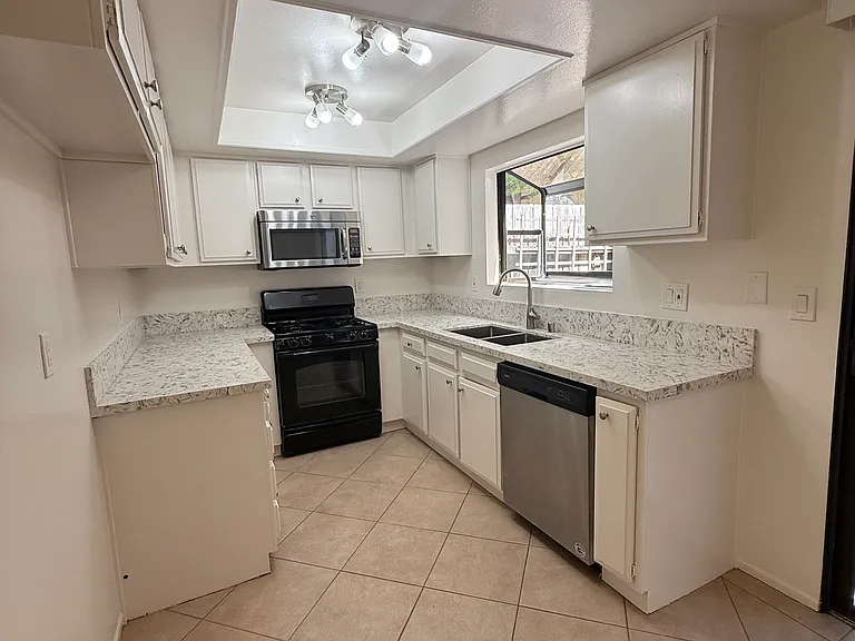 16885 Lynn Ln #10 — Photo 1