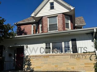 67 E High St #B, London, OH 43140