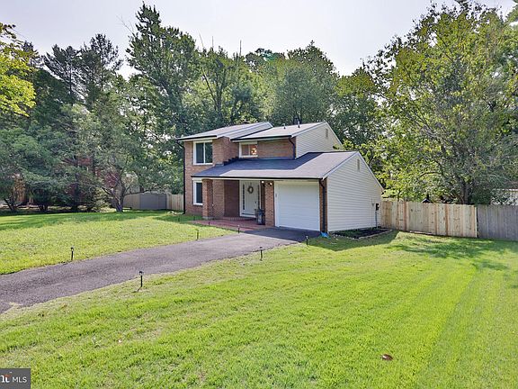 3rd image of 10803 Woodlawn Blvd