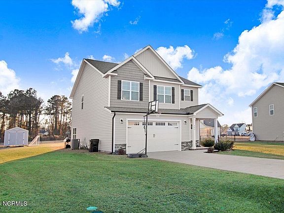 2nd image of 402 Willow Pond Drive