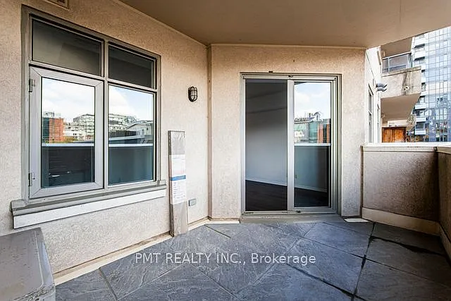 550 Front St W #427 — Photo 22