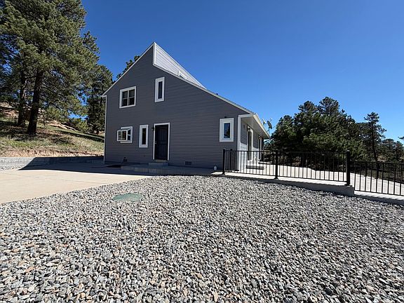3rd image of 3793 Badger Ln