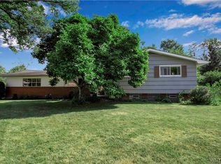 179 Brookwood Dr, Hamburg, NY 14075