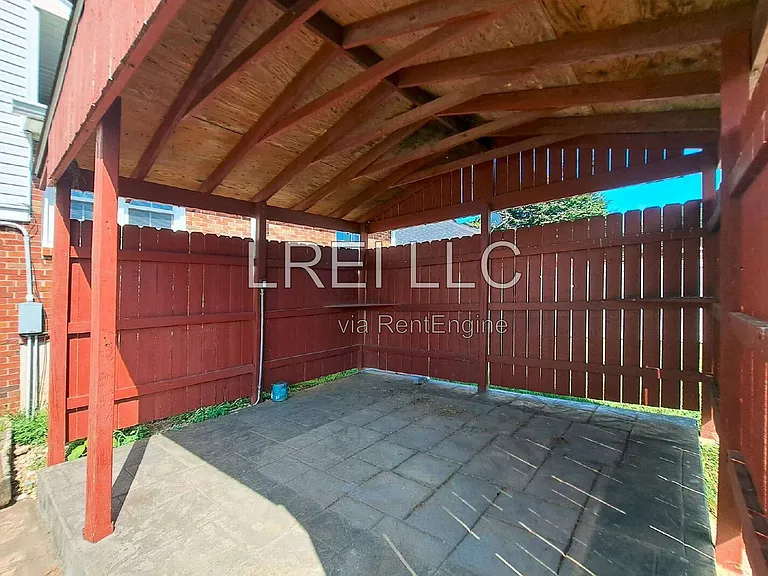 2414 Parkdale Ave — Photo 15
