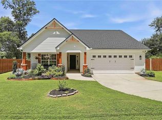 16 Watson Dr, Newnan, GA 30263