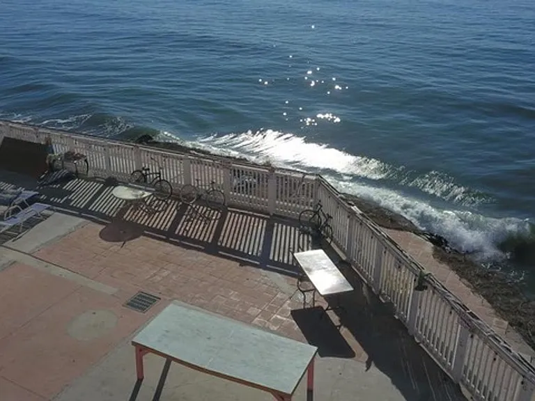 6653 Del Playa Dr — Photo 26