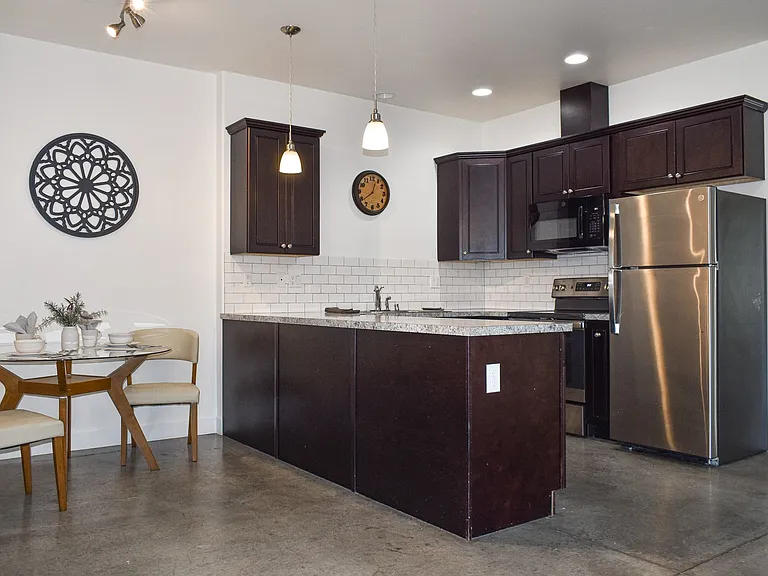 Townhouse Four-Plex in Downtown Richland — Photo 6