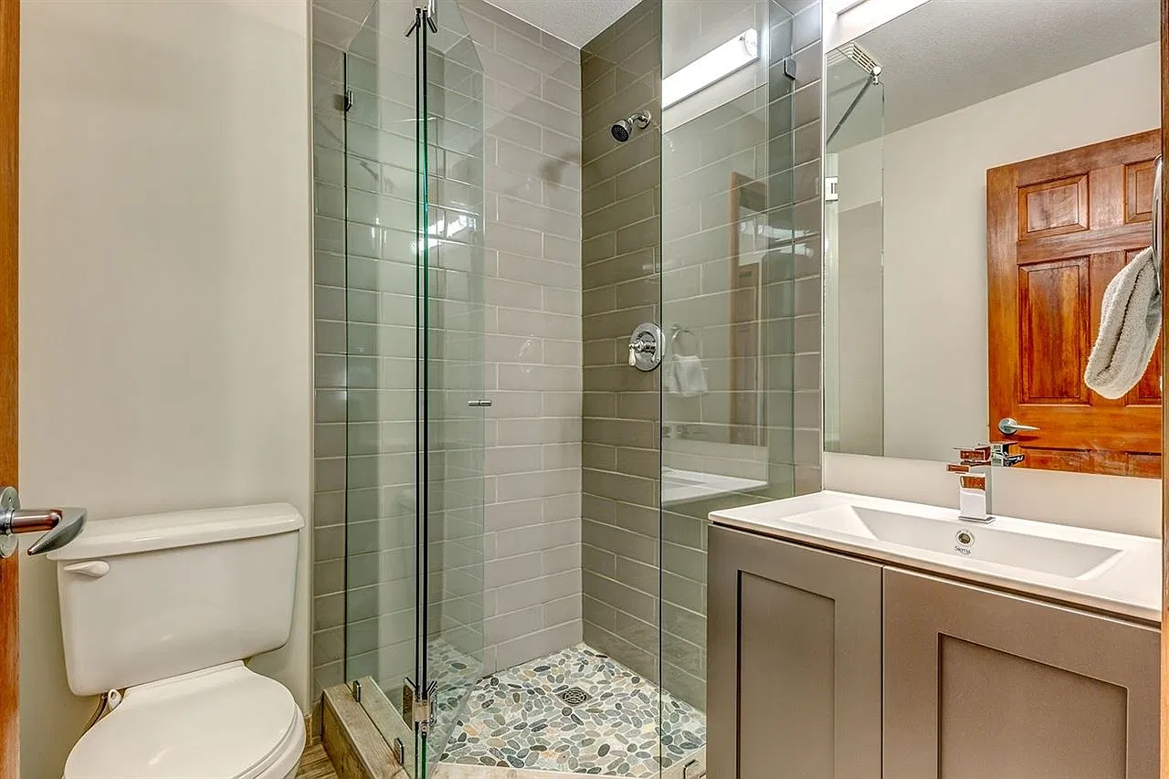 2 bed, 870 sqft, $4,000 — Photo 4