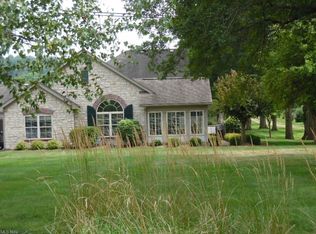 3-110 The Flds, Williamstown, WV 26187