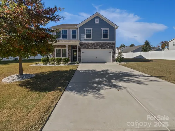 2718 Odessa Dr, Clover, SC 29710