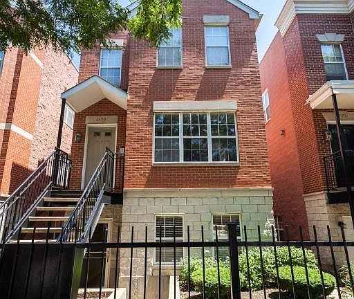 3rd image of 1479 N Larrabee St #615