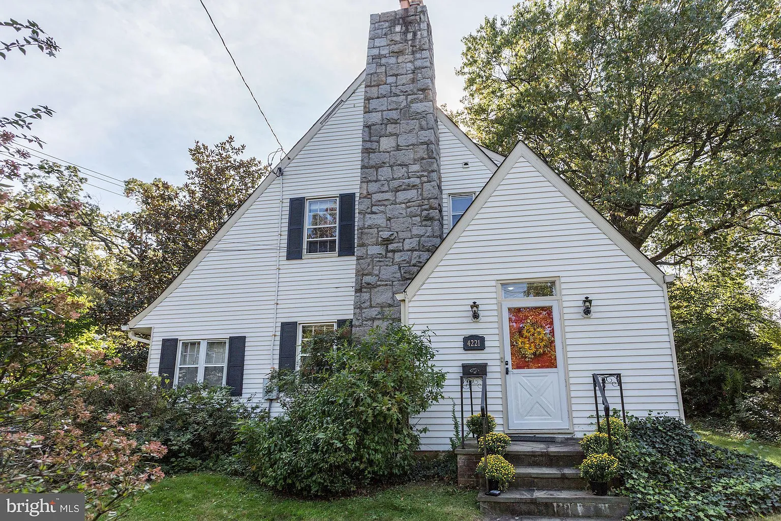 4221 Sheridan St photo 1