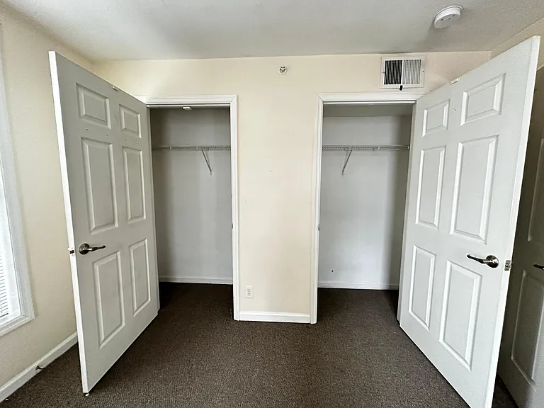 8 Parker St #4 — Photo 20