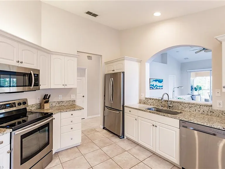 20101 Seagrove St #708 — Photo 17
