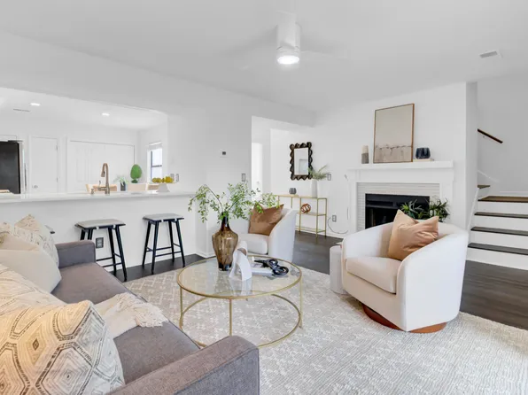 1077 Marsh Court Ln, Mount Pleasant, SC 29464
