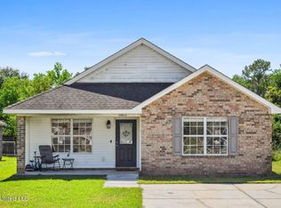 15513 Prairie St, Ocean Springs, MS 39564