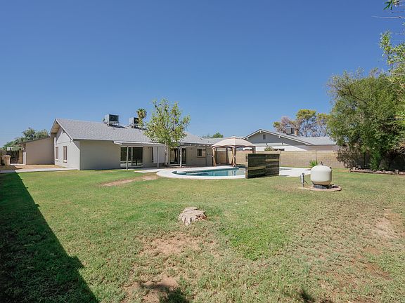 5th image of 8619 N 50th Ln