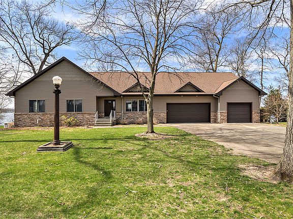 2nd image of 25242 Ironwood Dr