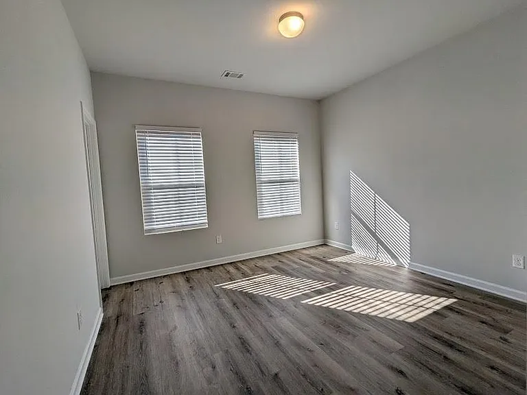 2034 Britt Dr — Photo 23