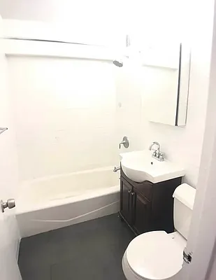 Rented by Smart NY Realty LLC | media 11