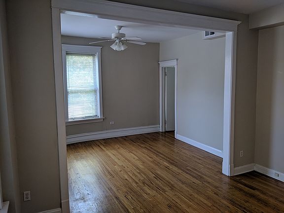 3rd image of 1934 W Dickens Ave APT 2