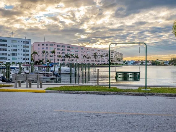 3018 59TH STREET S #111, GULFPORT, FL 33707