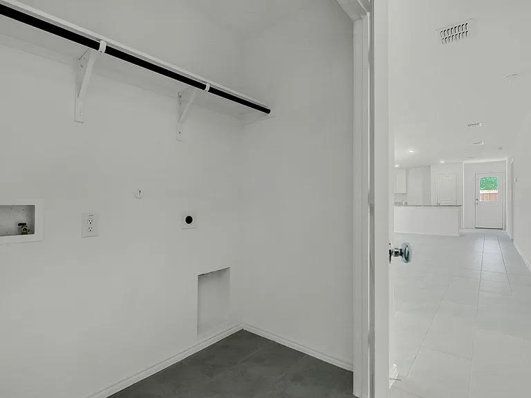 402 Harvest St — Photo 28