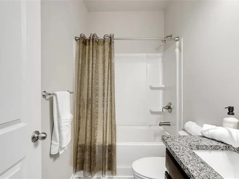 2525 Norwood Park Xing — Photo 21