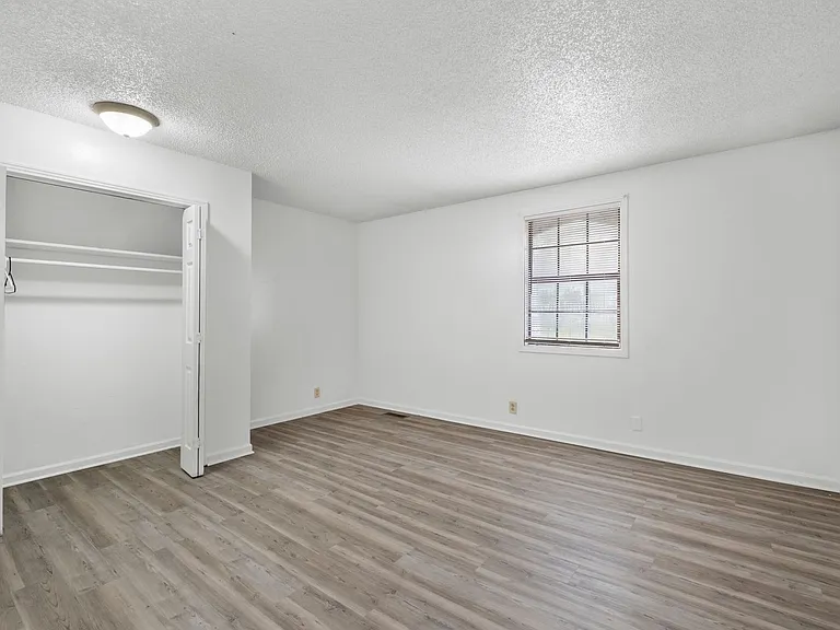 Evergreen Townhomes — Photo 6