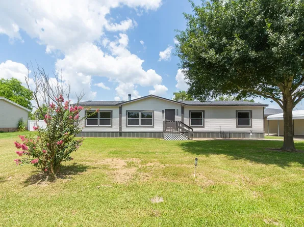 10023 S Country Dr, Alvin, TX 77511