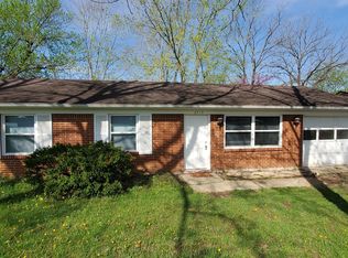 2715 S Wilson Rd, Radcliff, KY 40160