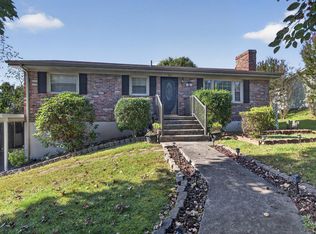 416 Sherwood Rd, Bristol, VA 24201