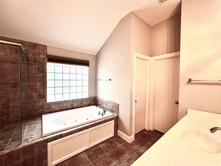 3731 Main Poplar Dr — Photo 26