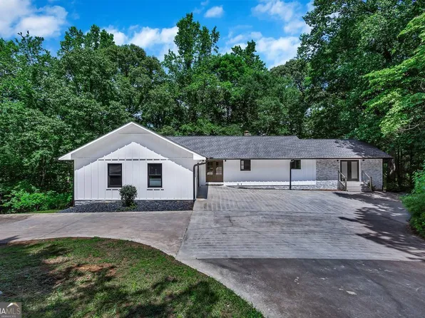 250 Harbor Heights Cir, Lavonia, GA 30553