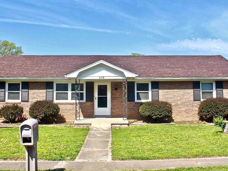 1st image of 305 Bellechase Ln