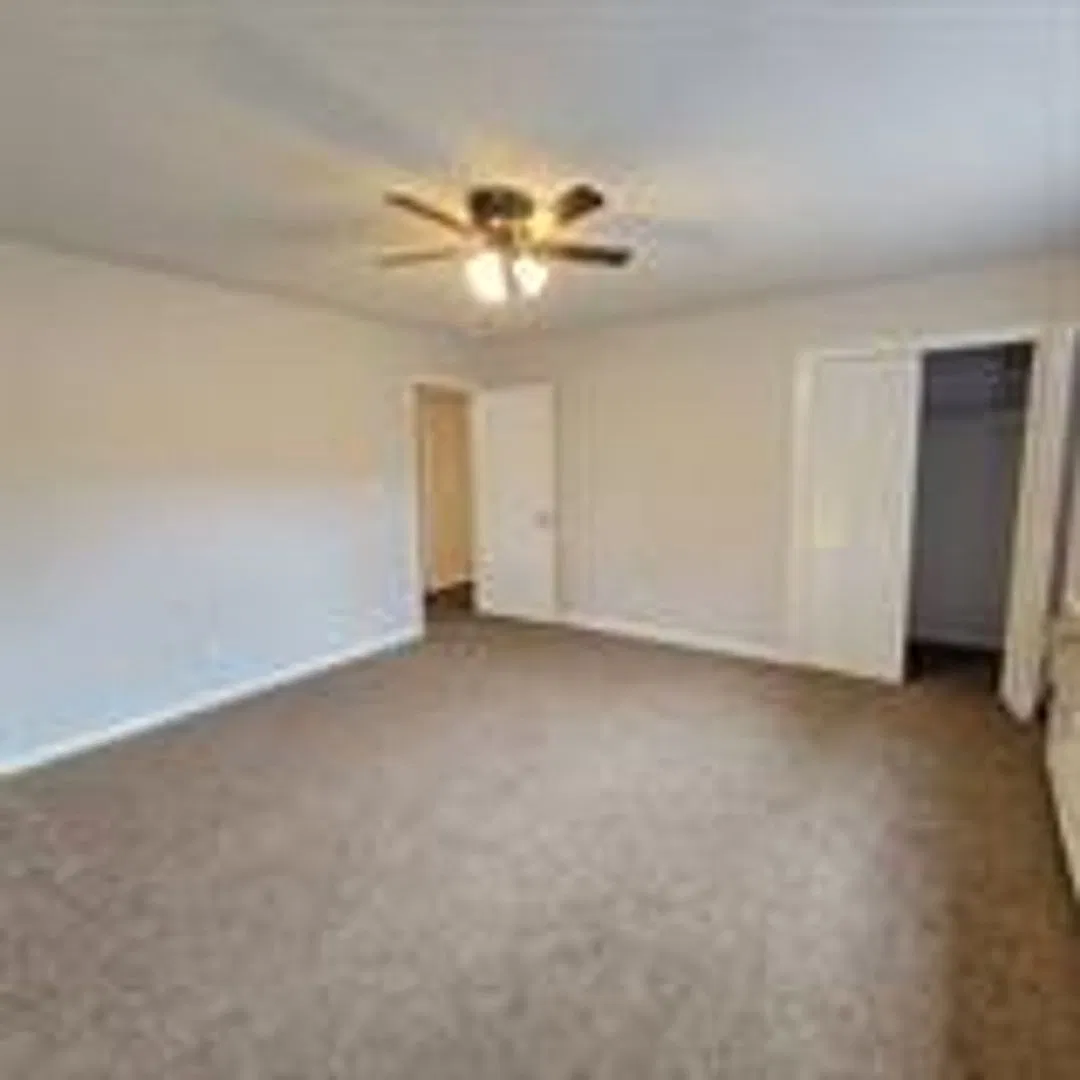SH718 — Photo 2